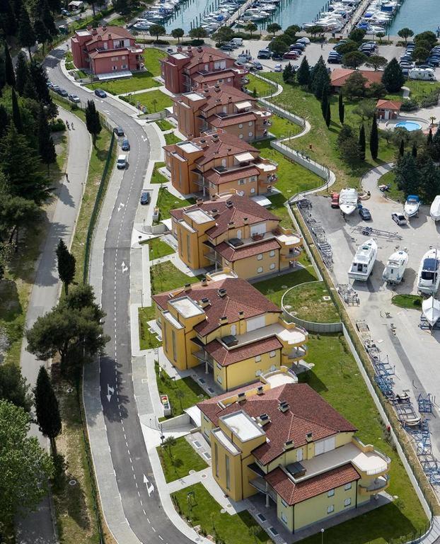 Residence Marina Rose M Apartment By Locap Group Portorož Exteriör bild